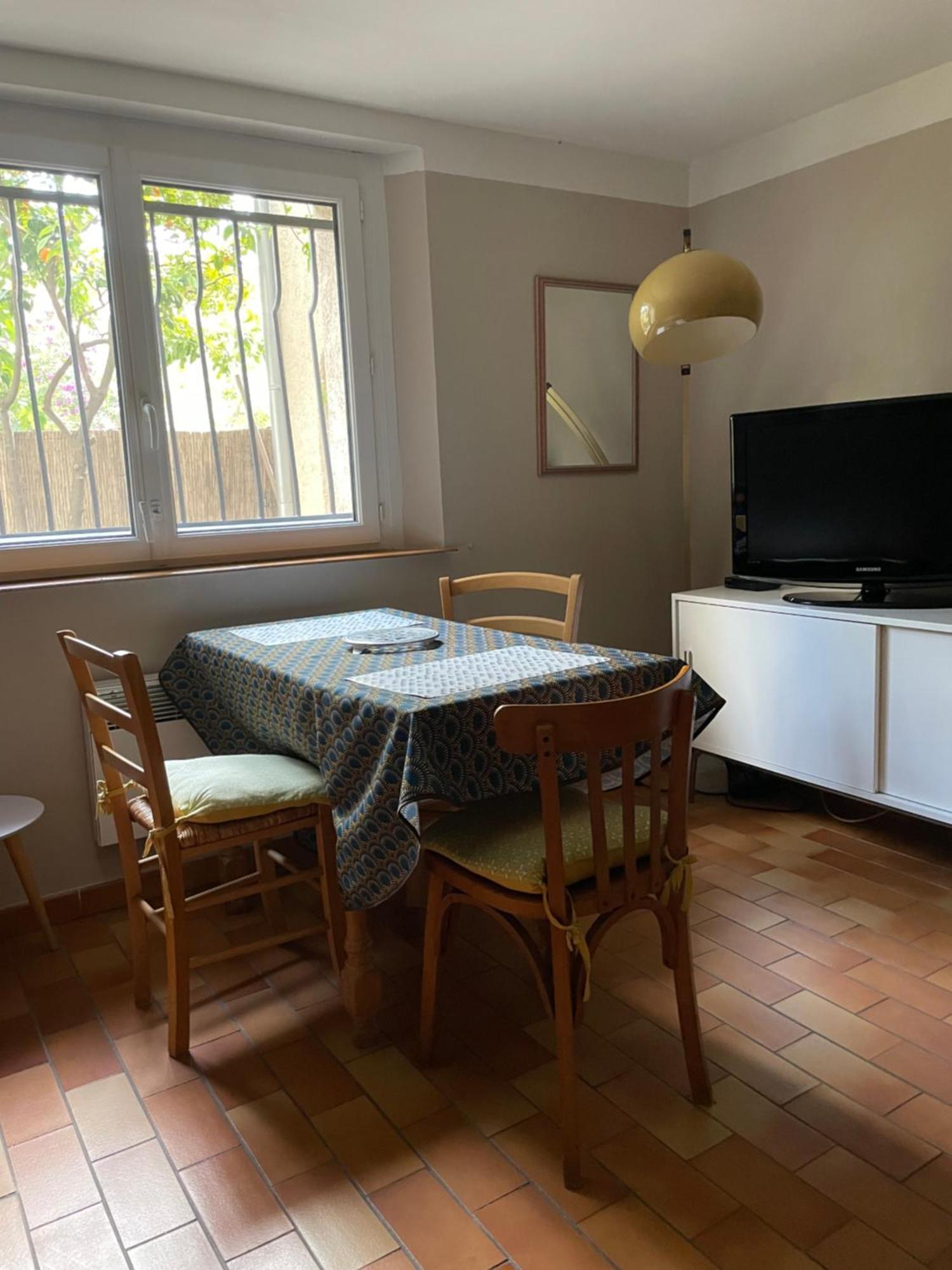 2 Appartements Calmes Frejus Bagian luar foto