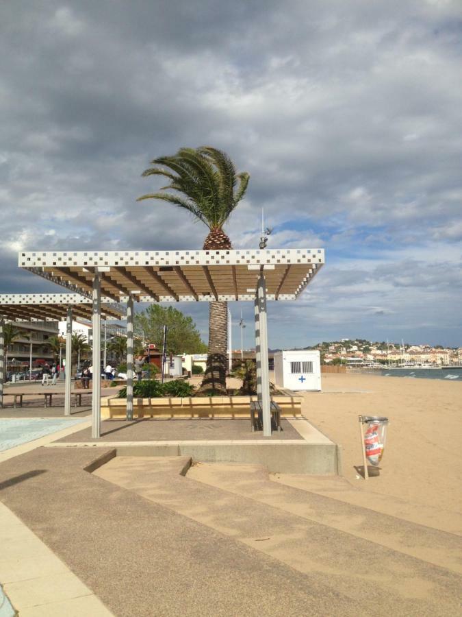 2 Appartements Calmes Frejus Bagian luar foto